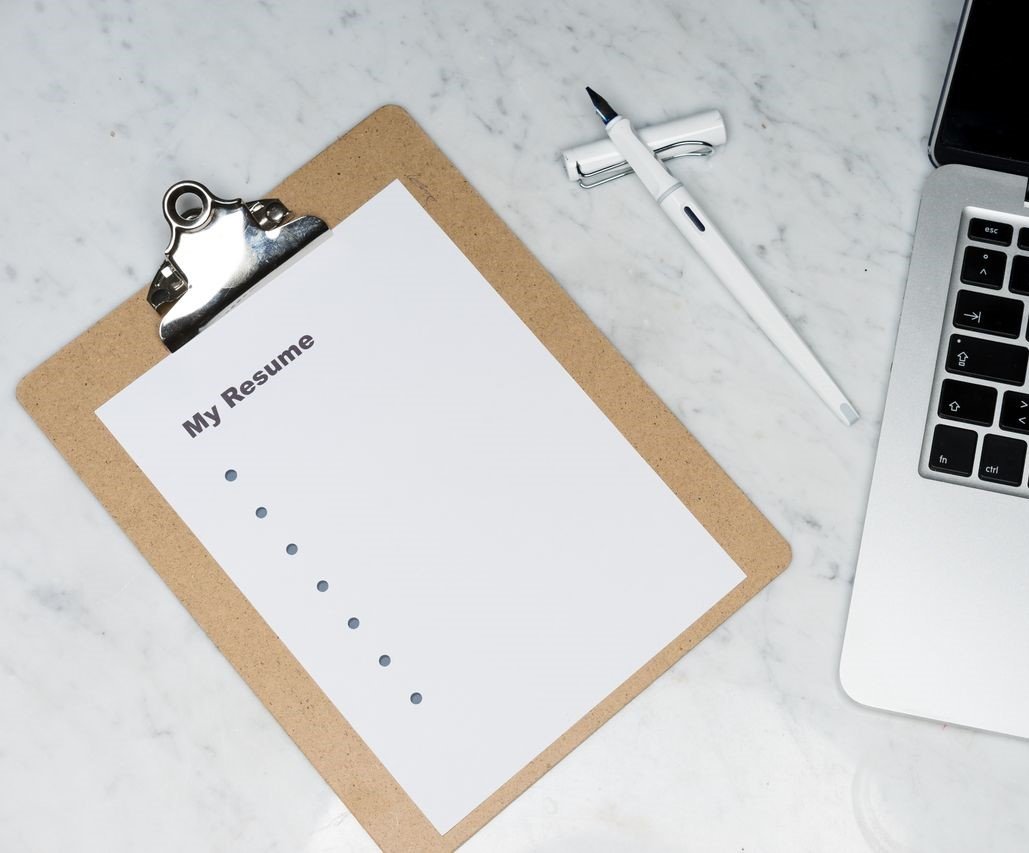 Create Professional Resume with Envelai